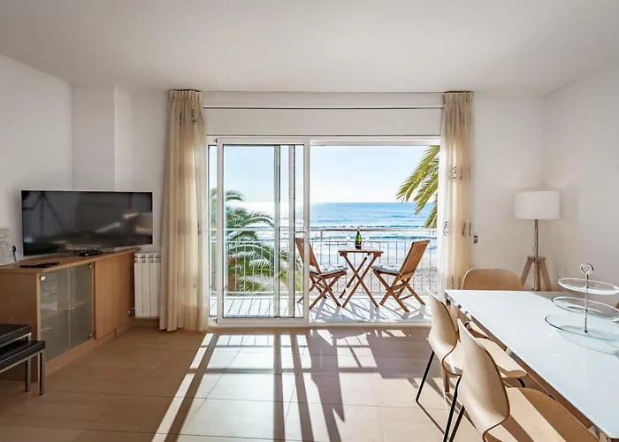 Insitges Sant Sebastia's Апартаменты *