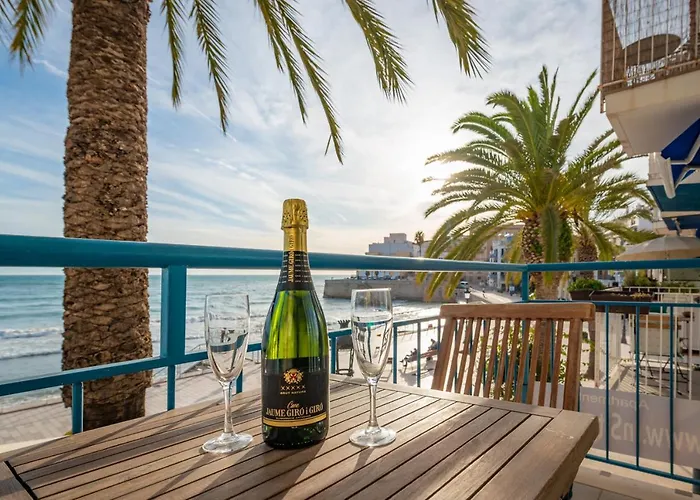 Insitges Sant Sebastia's Апартаменты *